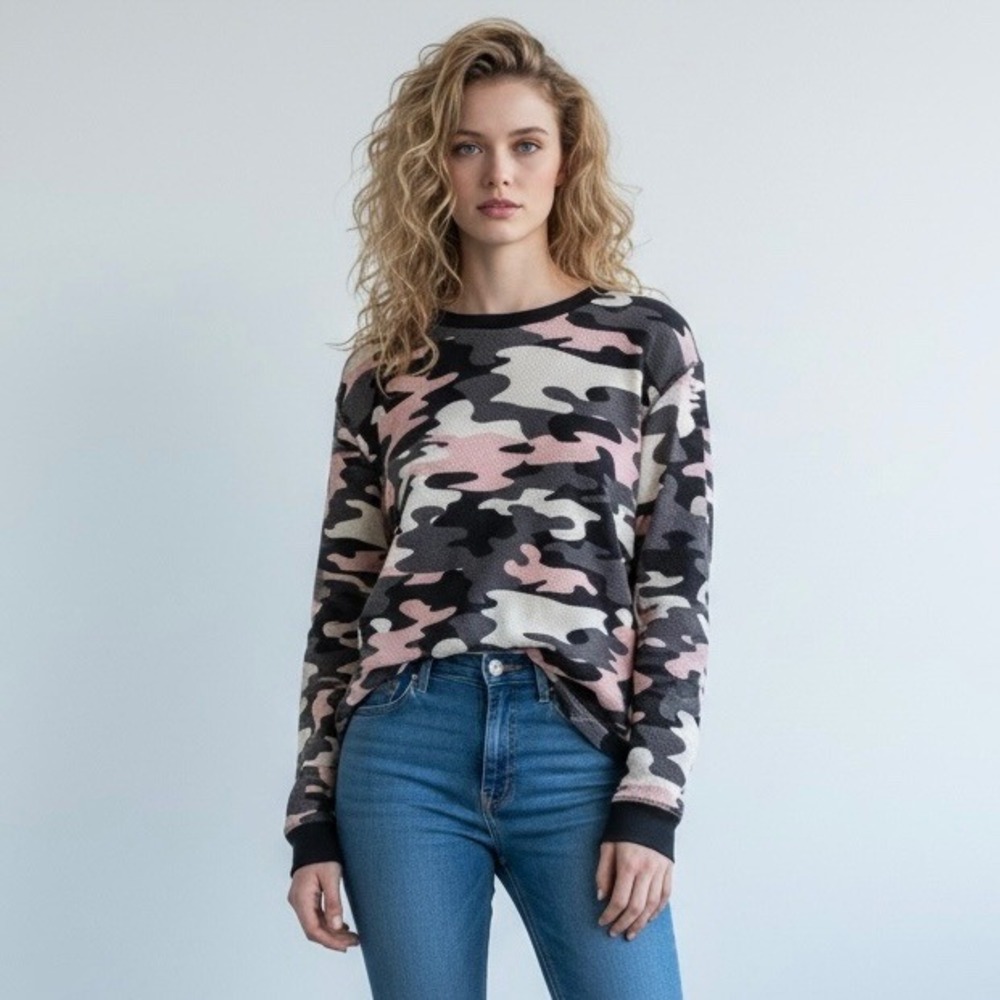 Forever 21 Woman Pink Grey Camouflage Waffle Knit Thermal Long Sleeve Shirt M